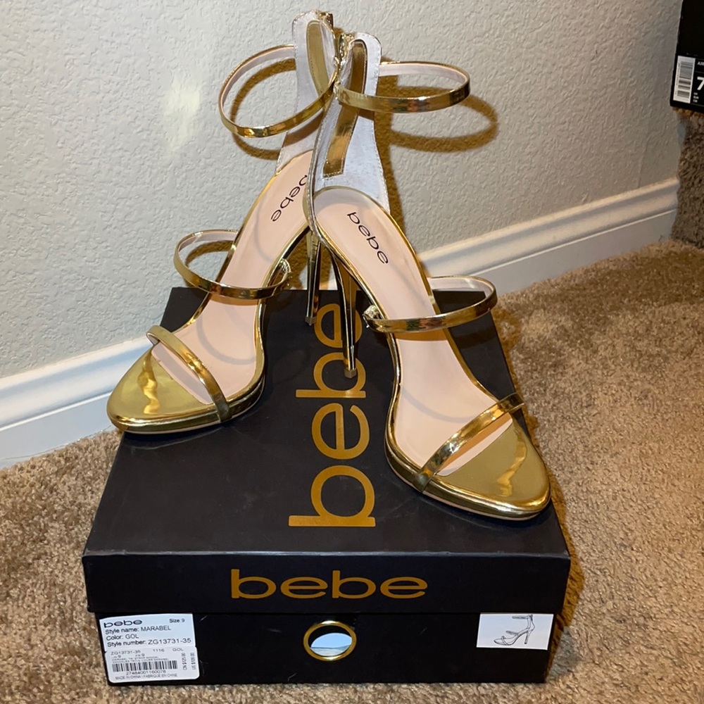 Bebe. Gold sandals. Size 9.